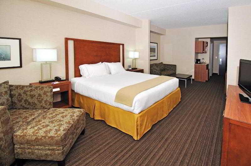 Holiday Inn Express & Suites Vaughan-Southwest By Ihg Екстериор снимка
