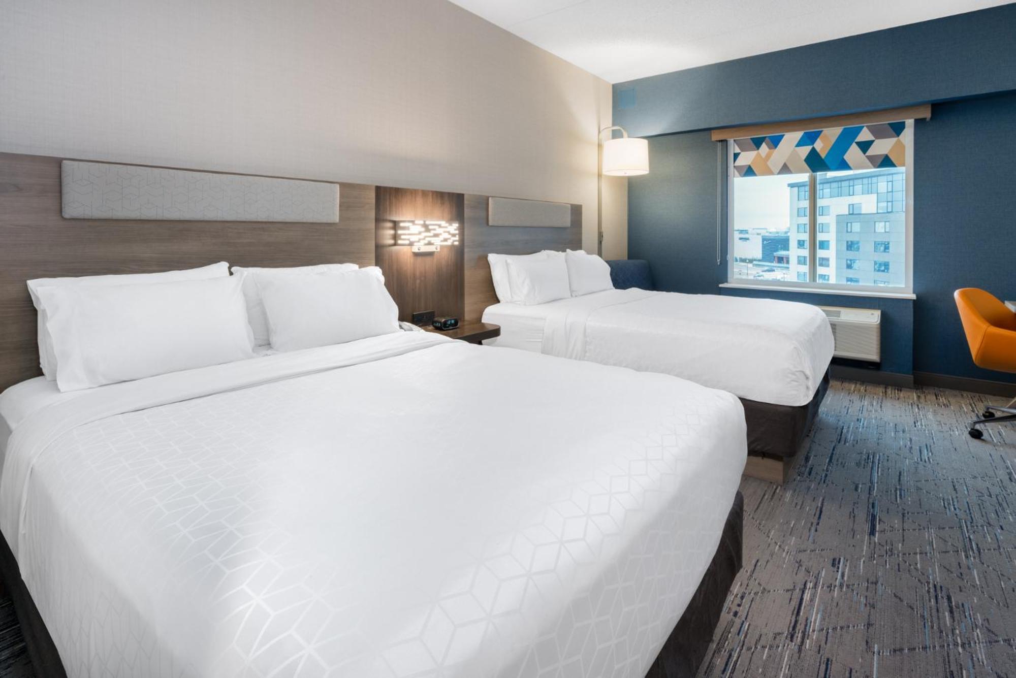 Holiday Inn Express & Suites Vaughan-Southwest By Ihg Екстериор снимка