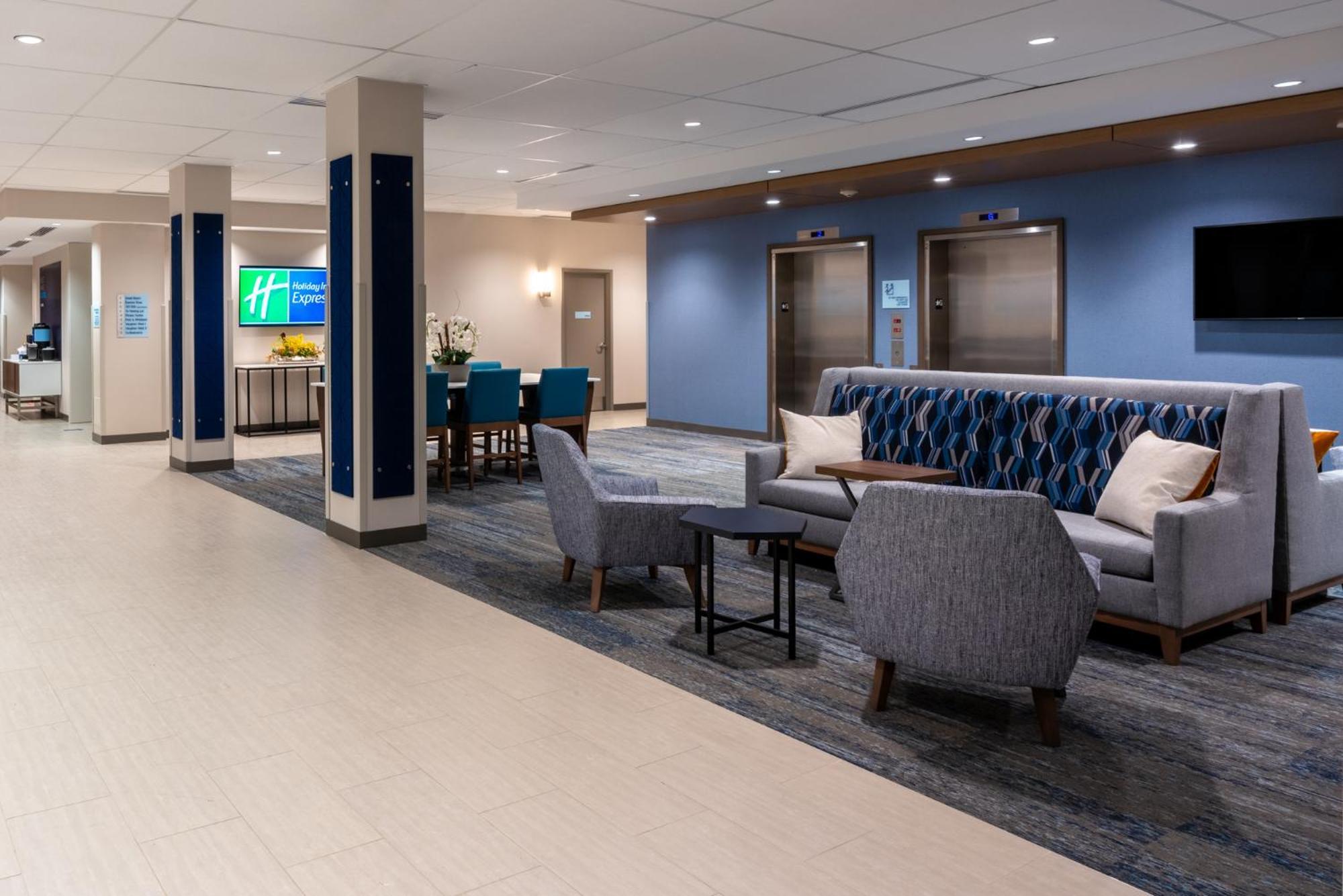 Holiday Inn Express & Suites Vaughan-Southwest By Ihg Екстериор снимка