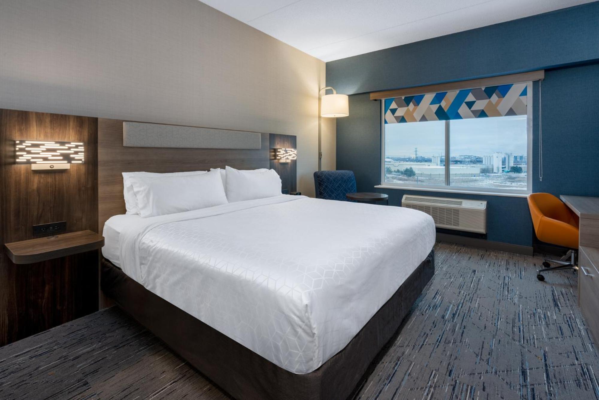 Holiday Inn Express & Suites Vaughan-Southwest By Ihg Екстериор снимка