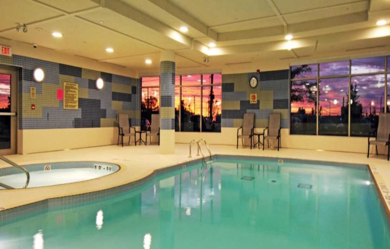 Holiday Inn Express & Suites Vaughan-Southwest By Ihg Екстериор снимка